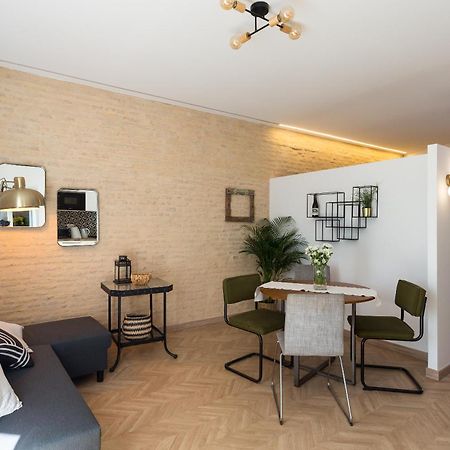 Center Apartment Fully Eqquiped Opcional Breakfast Севілья Екстер'єр фото